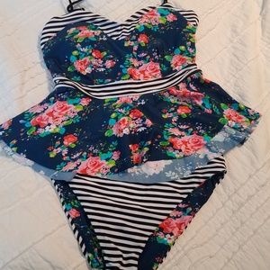 Cupshe Garden bikini